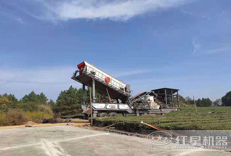 車載移動制砂機(jī)客戶現(xiàn)場